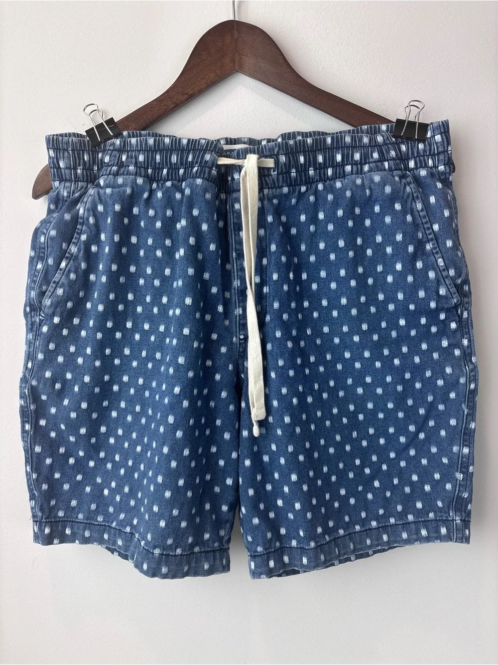 Old Navy Men’s Size S Blue Denim-Style Drawstring Shorts White Dots
